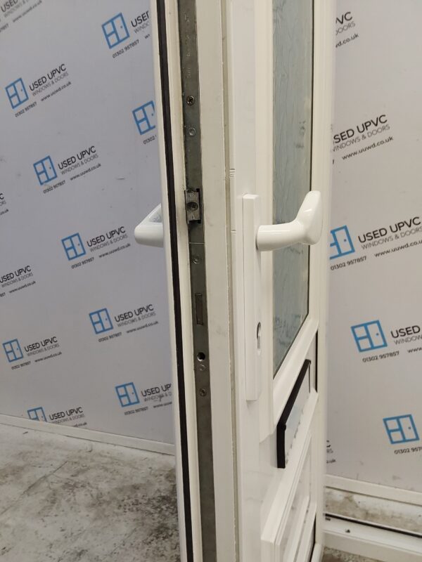 Used White Upvc Front Door 890mm x 2070mm (Reduce To 875mm) C6006 - Image 5