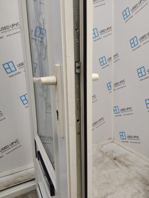 Used White Upvc Front Door 920mm x 2070mm 0408 - Image 5