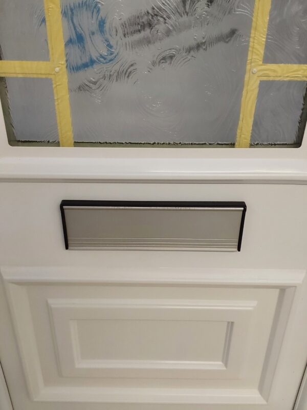 Used White Upvc Front Door 925mm x 2060mm (Reduce To 865mm) 0050 - Image 12