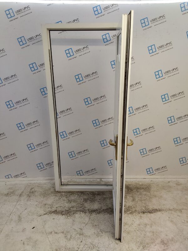 Used White Upvc Front Door 870mm x 2055mm C7D019 - Image 3