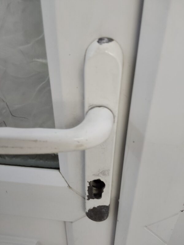 Used White Upvc Front Door And Toplight 930mm x 2255mm 0649 - Image 6