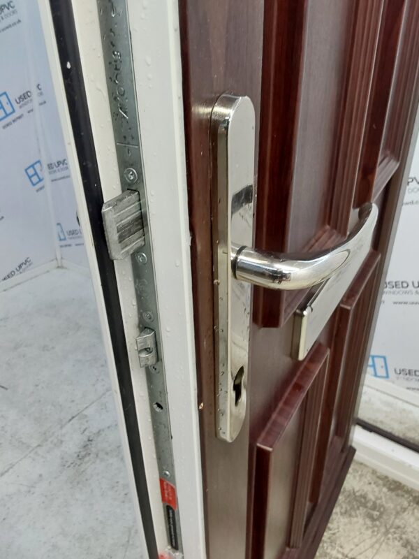 Used Rosewood Upvc Front Door 895mm x 2095mm 0247 - Image 7