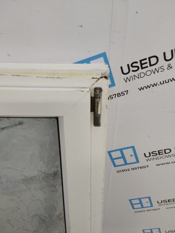 Used White Upvc Tilt And Turn Window 890mm x 1090mm C5018 - Image 6