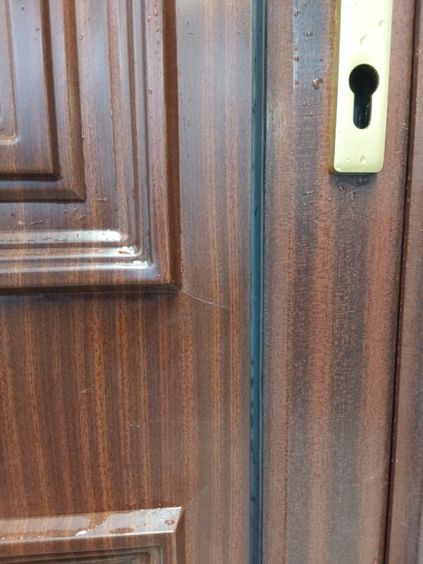 Used Woodgrain Upvc Front Door And Side Panel 1185mm x 2090mm DS019 - Image 8