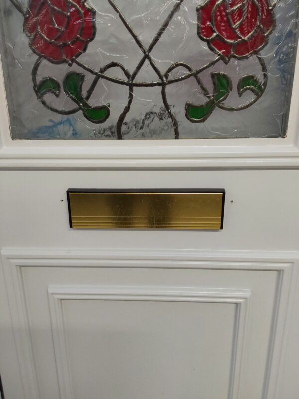 Used White Upvc Front Door And Side Panel 1225mm x 2040mm (reduce to 1210mm) DS002 - Image 4