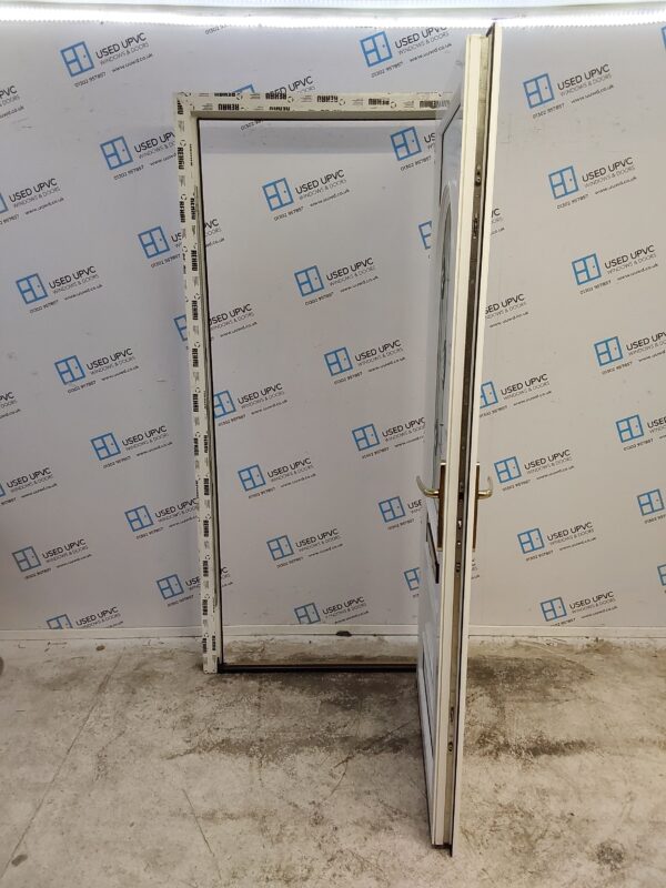 Used White Upvc Front Door 930mm x 2080mm 0453 - Image 3