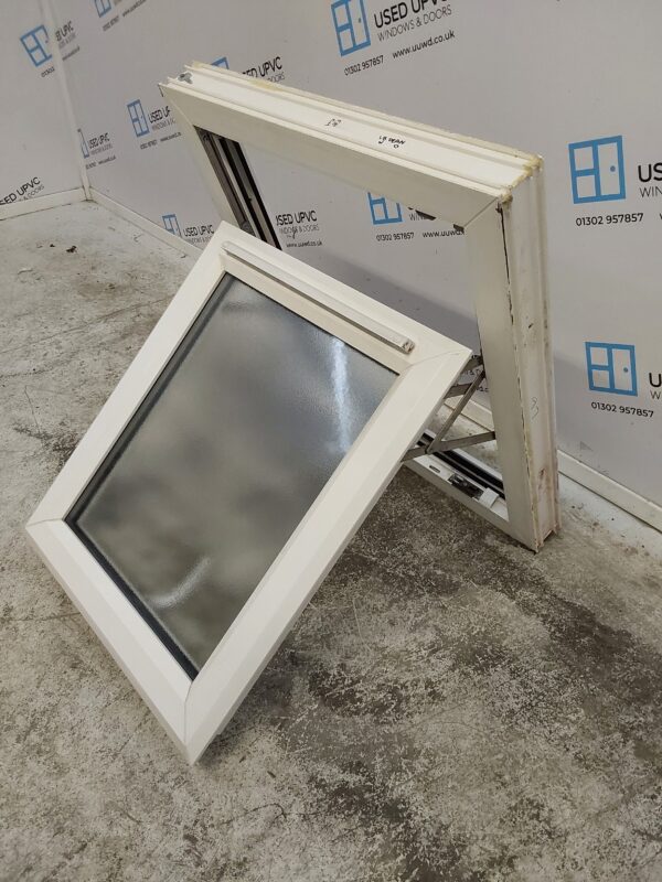 Used White Upvc Window 650mm x 740mm W0475 - Image 4