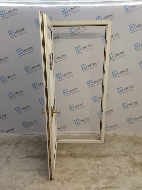 Used White Upvc Front Door 925mm x 2040mm 0606 - Image 3