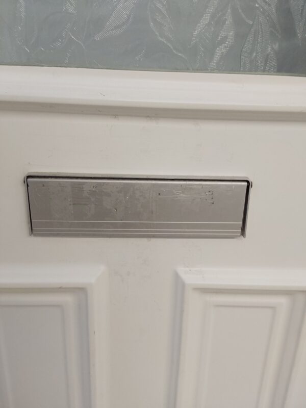 Used White Upvc Front Door 930mm x 2015mm 0588 - Image 13