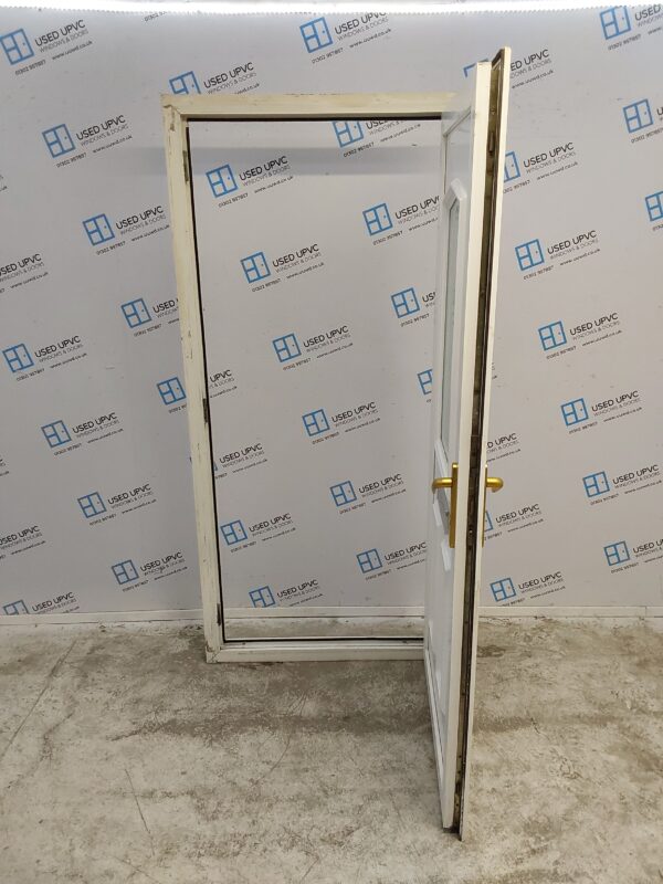 Used White Upvc Front Door 930mm x 2015mm 0588 - Image 3