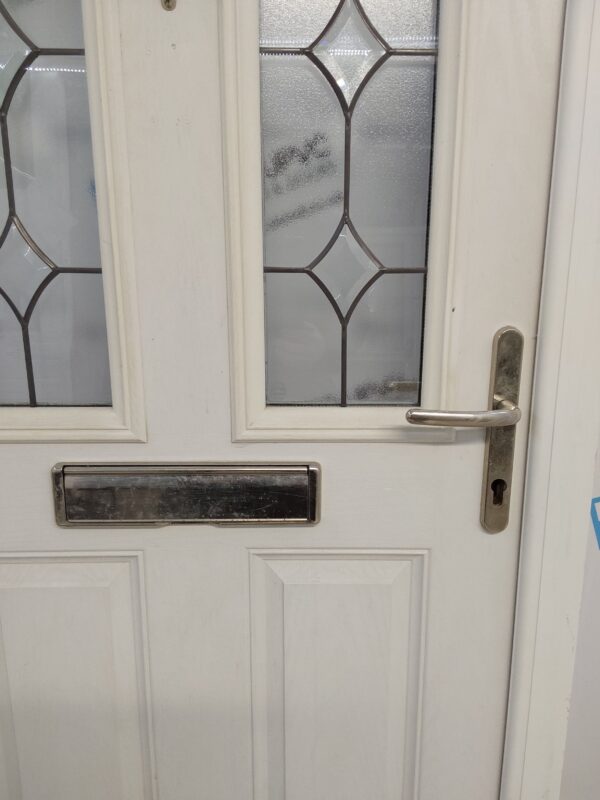 Used White Composite Front Door 910mm x 2045mm 0640 - Image 9