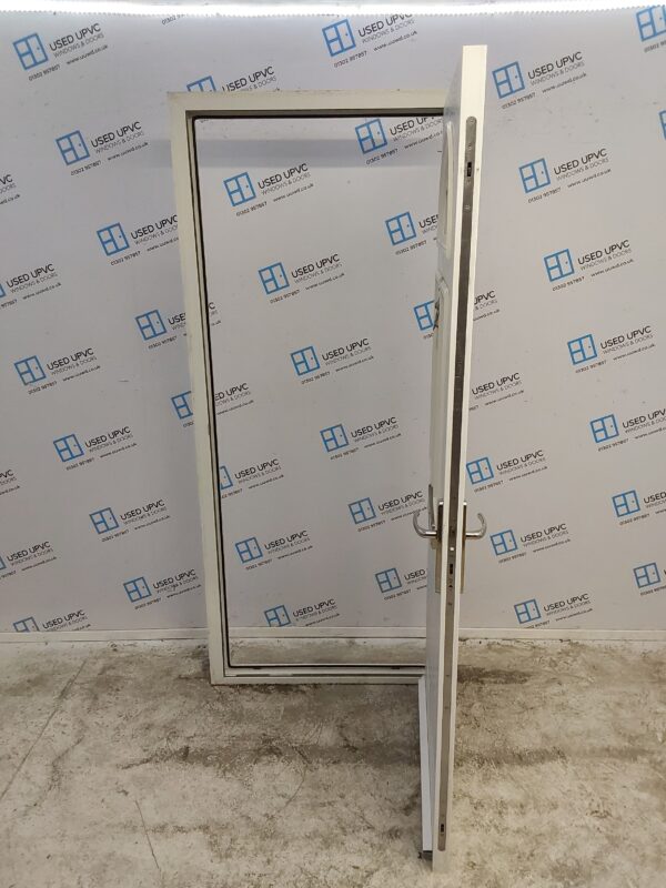 Used White Composite Front Door 910mm x 2045mm 0640 - Image 3
