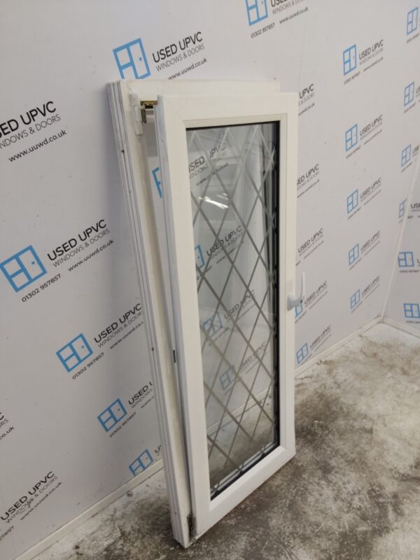 Used White Upvc Tilt And Turn Window 620mm x 1480mm W0099 - Image 4