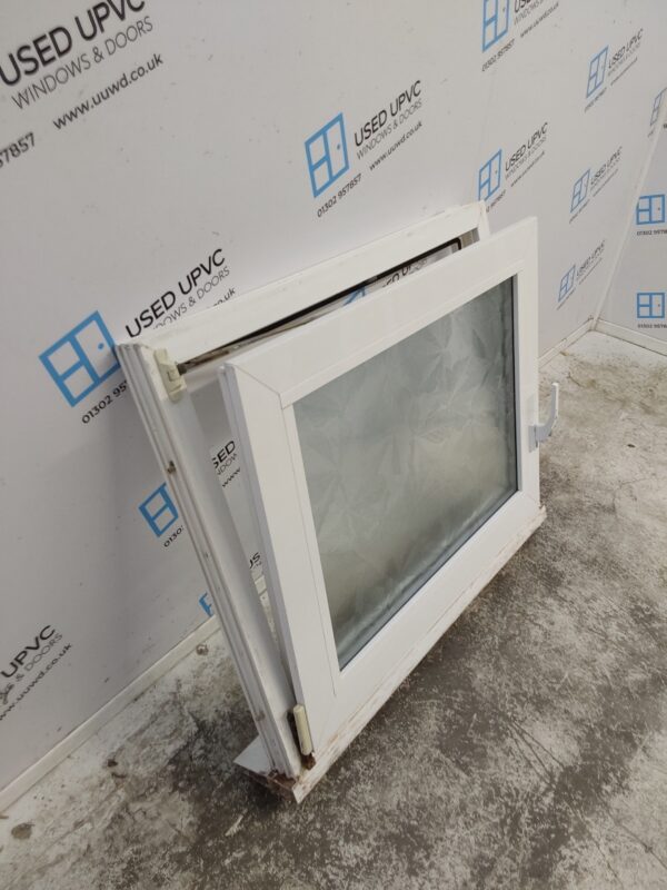 Used White Upvc Tilt And Turn Window 890mm x 755mm C2111 - Image 4