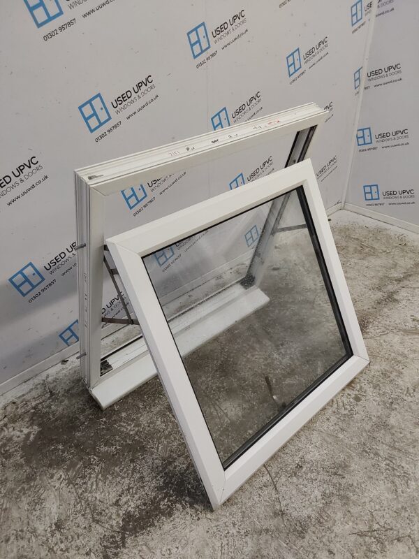 Used White Upvc Window 890mm x 890mm C5032 - Image 3