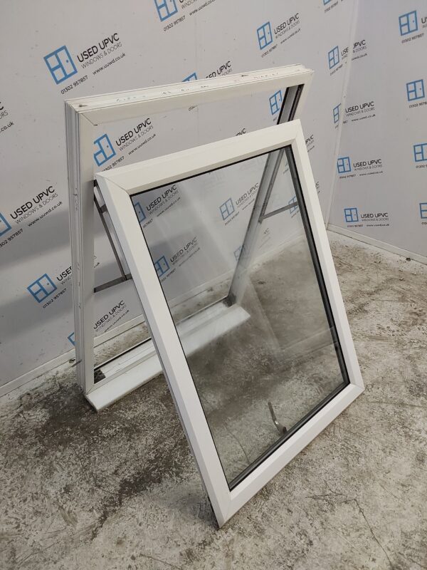 Used White Upvc Window 890mm x 1195mm C5084 - Image 3