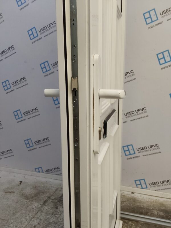 Used White Upvc Front Door 910mm x 2010mm 0529 - Image 5