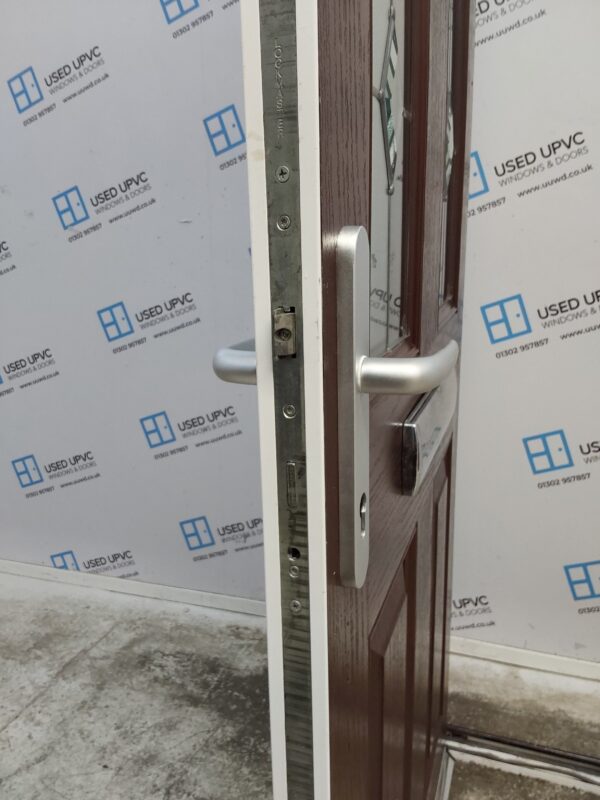 Used Brown Composite Front Door 890mm x 2060mm 0032 - Image 5