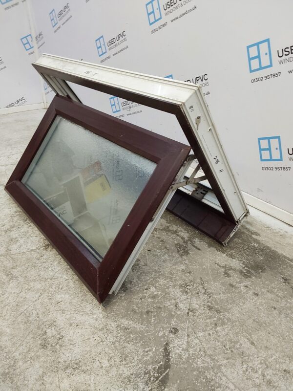 Used Rosewood Upvc Window 885mm x 570mm C4W070 - Image 4