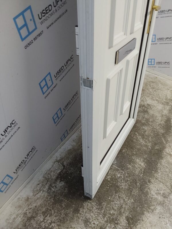 Used White Upvc Front Door 915mm x 2075mm C7D051 - Image 7