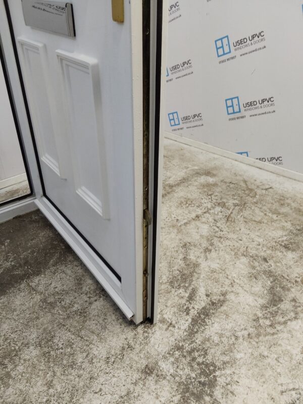 Used White Upvc Front Door 915mm x 2075mm C7D051 - Image 5