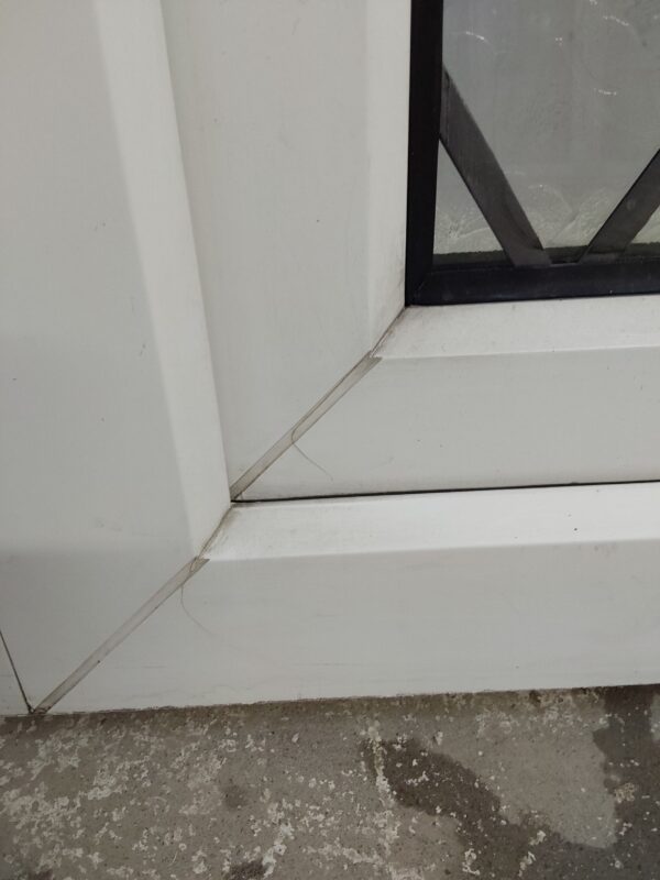 Used White Upvc Tilt And Turn Window 1215mm x 1030mm (Reduce To 1175mm) SC1028 - Image 6