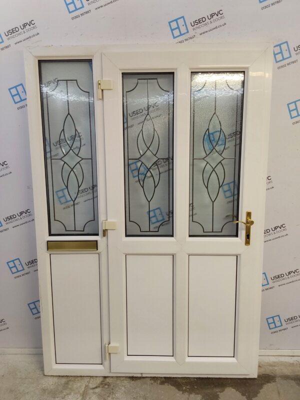 Used White Upvc Front Door And Side Panel 1370mm x 2020mm DS002 - Image 2