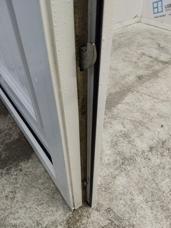 Used White Upvc Front Door 840mm x 2040mm 0183 - Image 8