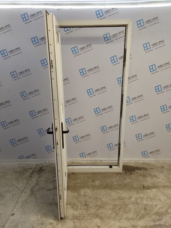 Used White Upvc Front Door 935mm x 2090mm 0693 - Image 3