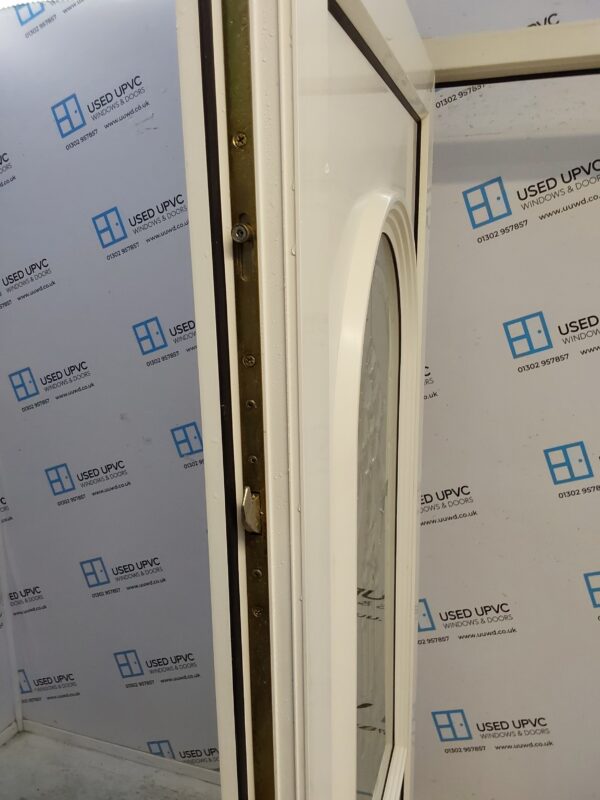 Used White Upvc Front Door 925mm x 2040mm 0691 - Image 4