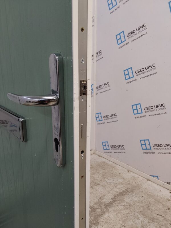Used Chartwell Green Composite Front Door 895mm x 2000mm (Reduce To 875mm) 0830 - Image 5