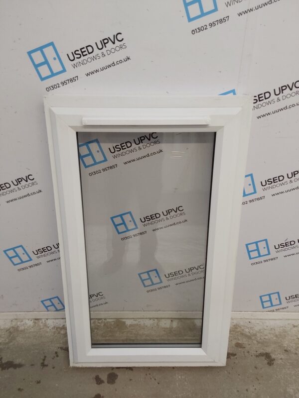 Used White Upvc Window 665mm x 1110mm C4W094