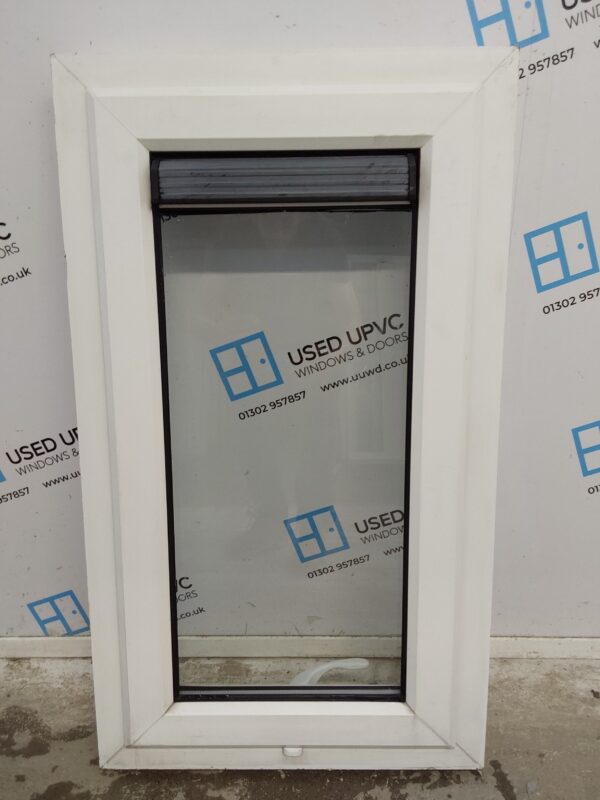 Used White Upvc Window 580mm x 1010mm AO019