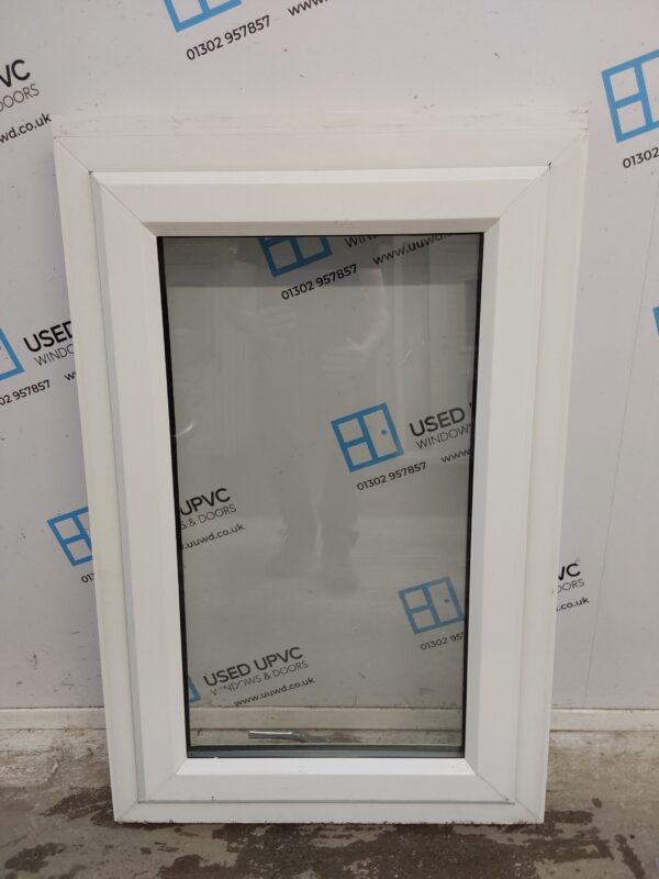 Used White Upvc Window 670mm x 1035mm (Reduce To 1010mm) C4W043