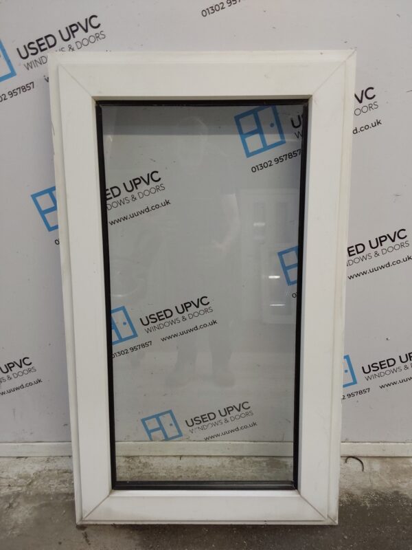 Used White Upvc Window 610mm x 1035mm AO036