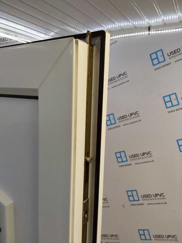 Used White Upvc Front Door 975mm x 2105mm 0602 - Image 6
