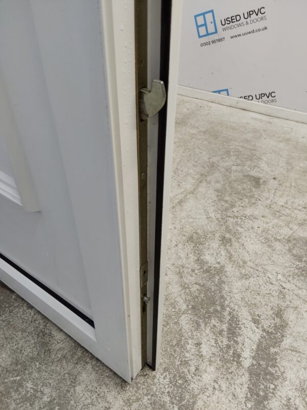 Used White Upvc Front Door 975mm x 2105mm 0602 - Image 8