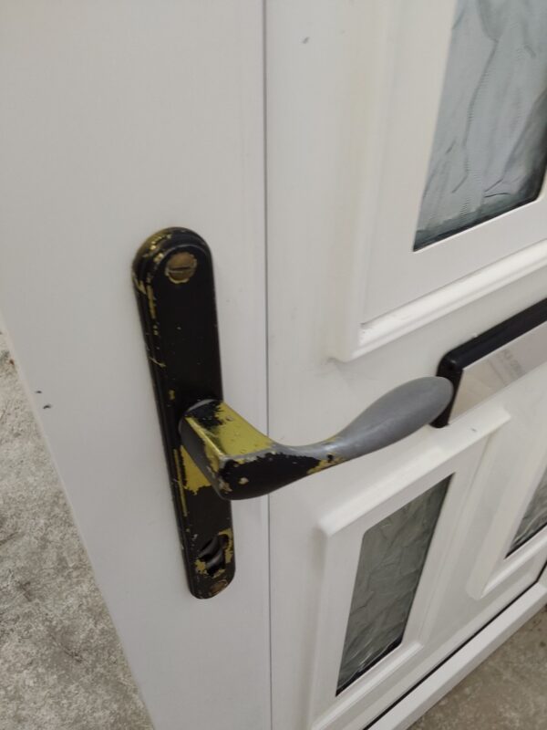 Used White Upvc Front Door 940mm x 2035mm (reduce to 880mm) 0122 - Image 5
