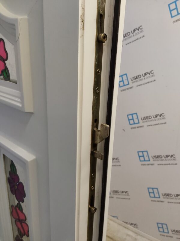 Used White Upvc Front Door 920mm x 2085mm (reduce to 900mm) 0131 - Image 5