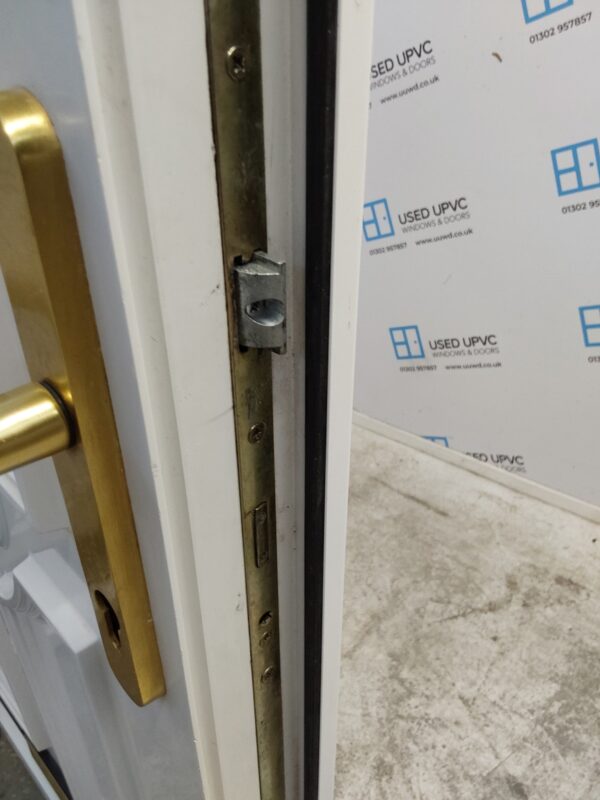 Used White Upvc Front Door 920mm x 2085mm (reduce to 900mm) 0131 - Image 6