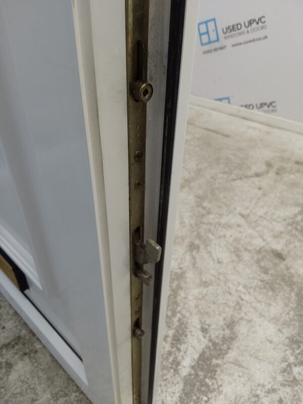 Used White Upvc Front Door 920mm x 2085mm (reduce to 900mm) 0131 - Image 7