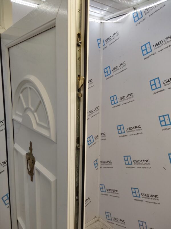 Used White Upvc Front Door And Toplight 810mm x 2370mm 0554 - Image 4
