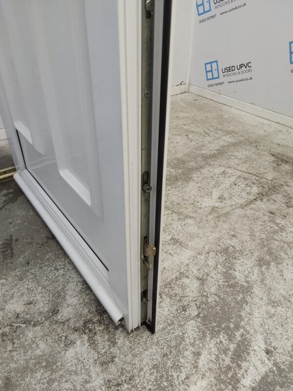 Used White Upvc Front Door And Toplight 810mm x 2370mm 0554 - Image 6