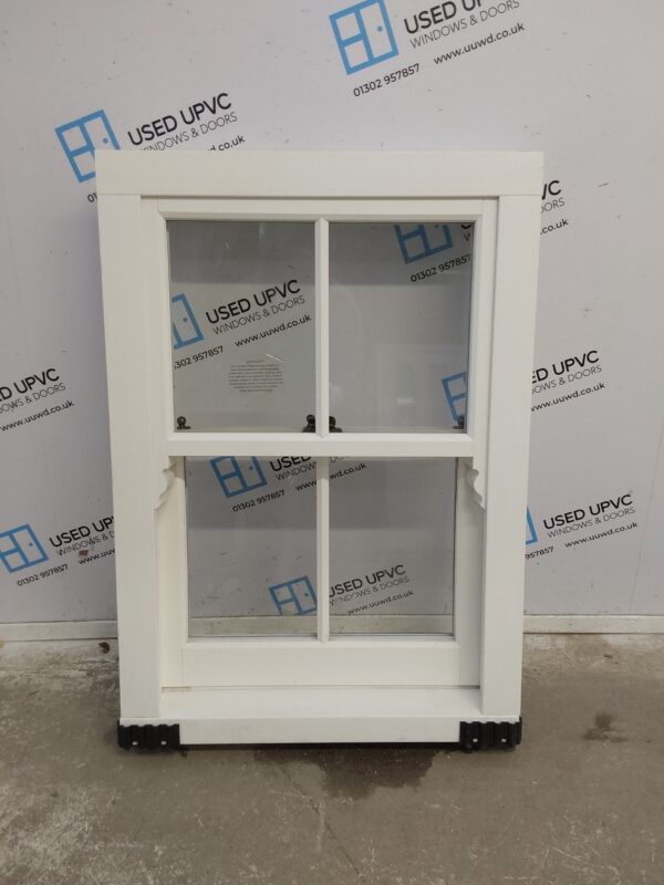Ex Display White Upvc Sliding Sash Window 700mm x 1000mm SS02