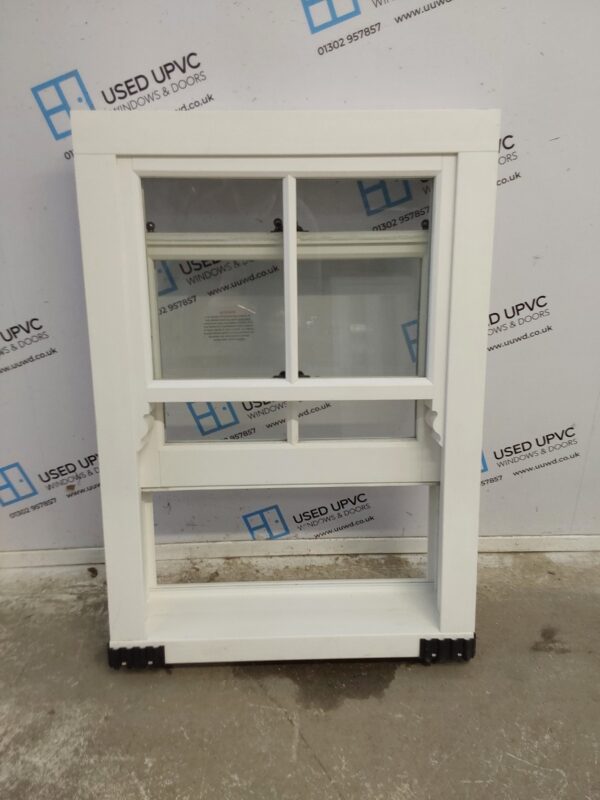 Ex Display White Upvc Sliding Sash Window 700mm x 1000mm SS02 - Image 3