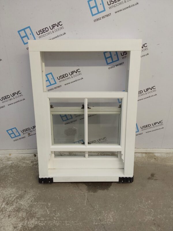 Ex Display White Upvc Sliding Sash Window 700mm x 1000mm SS02 - Image 4