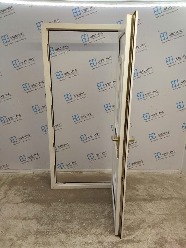 Used White Upvc Front Door 920mm x 2040mm (Reduce To 900mm) 0732 - Image 3