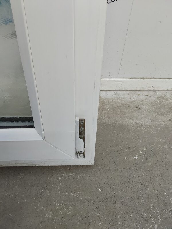 Used White Upvc Tilt And Turn Window 860mm x 1475mm SC1008 - Image 6