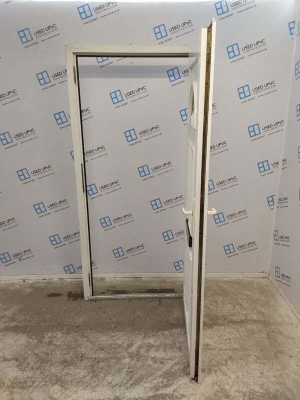 Used White Upvc Front Door 930mm x 1990mm 0544 - Image 3