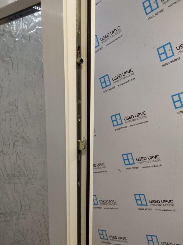 Used White Upvc Front Door 920mm x 2040mm (Reduce To 900mm) 0436 - Image 4